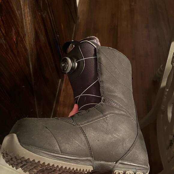 Burton Black Snowboard Boots - Picture 2 of 11